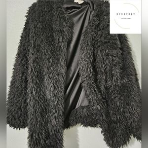 Chelsea & Violet faux fur coat